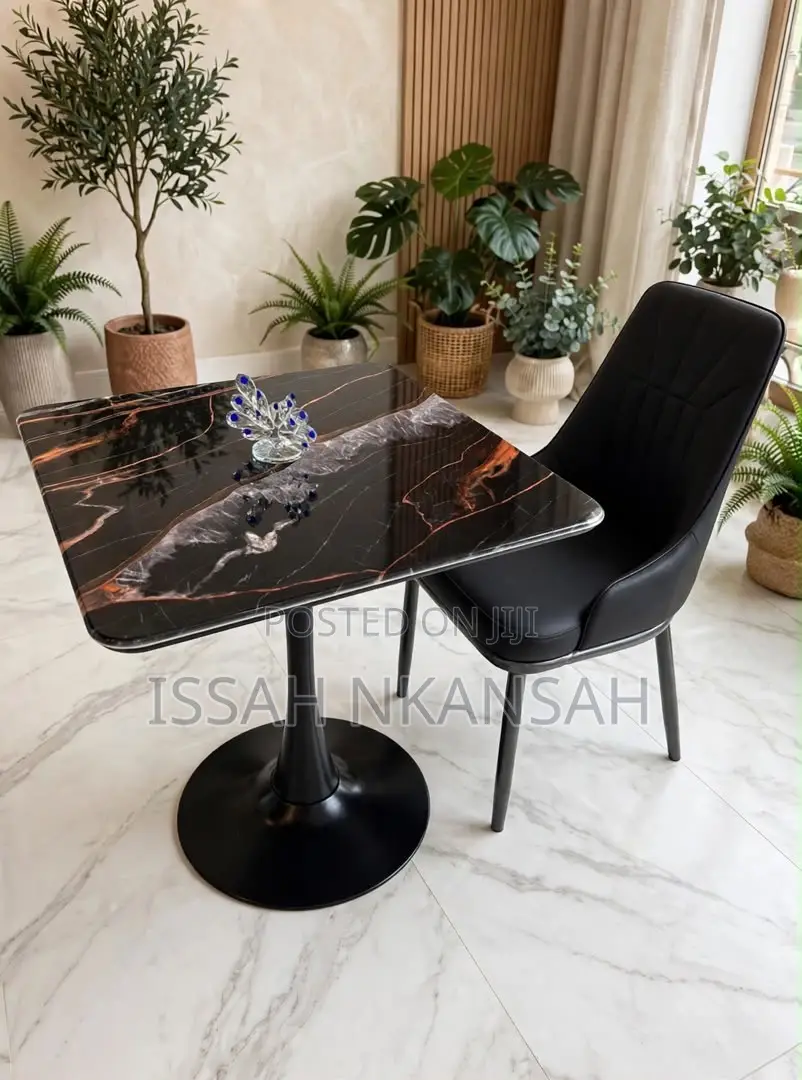 Executive Chair and Table
