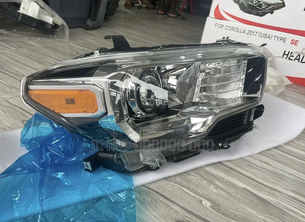 Toyota Tacoma 2016-2021 Headlight Normal Pair