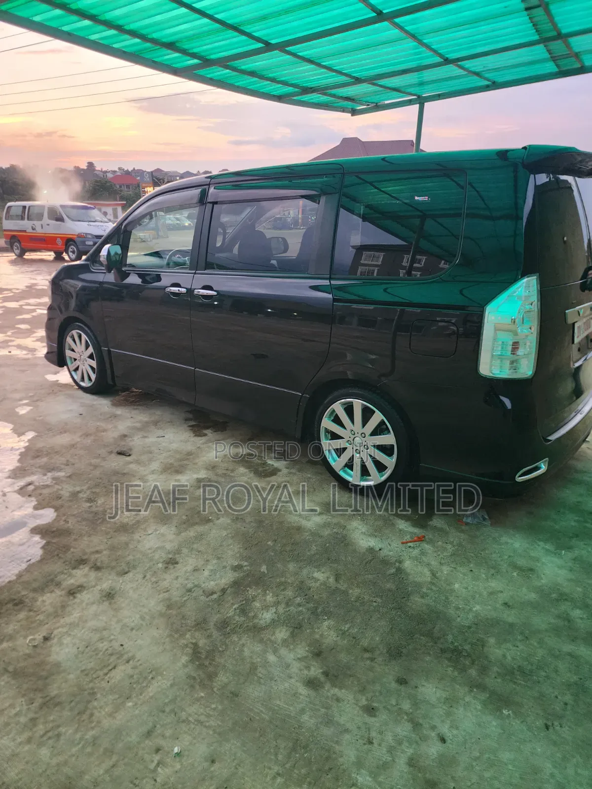 Toyota Voxy ZS G's Version EDGE 2WD 8-Seater 2012 Black