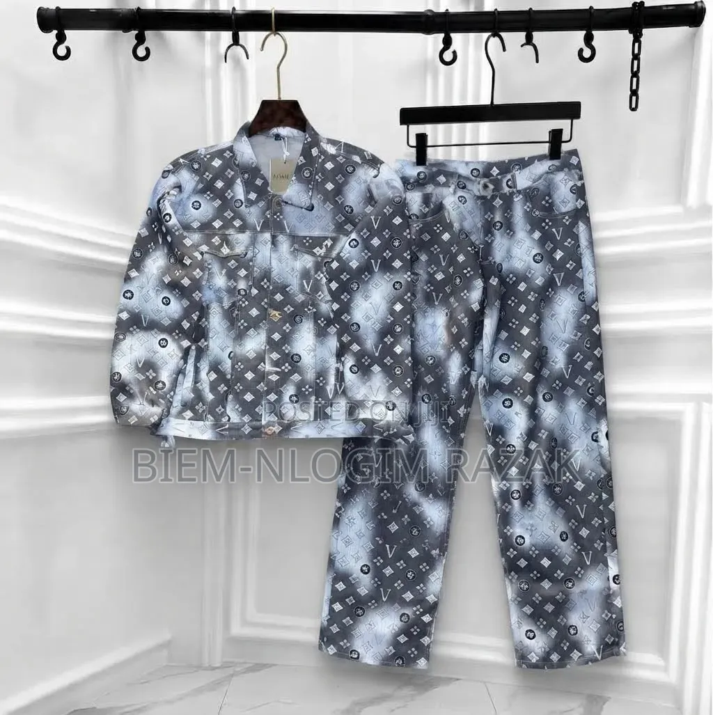 High Quality Luis Vuitton Jeans Jacket Top N Down Available in Stock