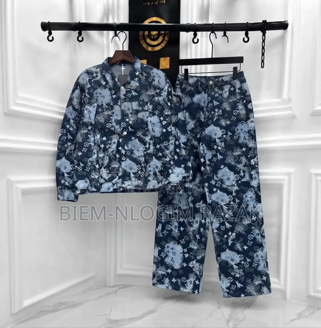 High Quality Luis Vuitton Jeans Jacket Top N Down Available in Stock