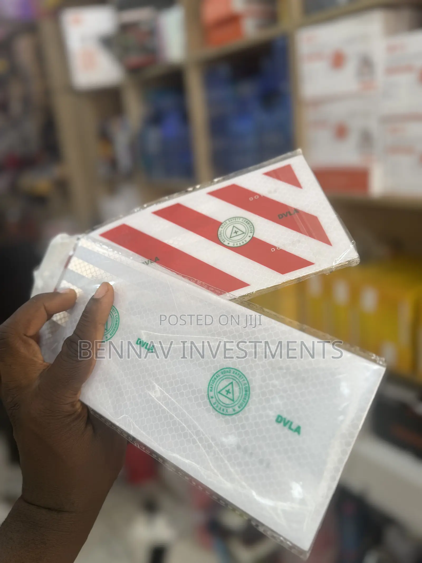 Set of DVLA Bumper Reflector for Big SUVs, Buses, Vans and Trucks