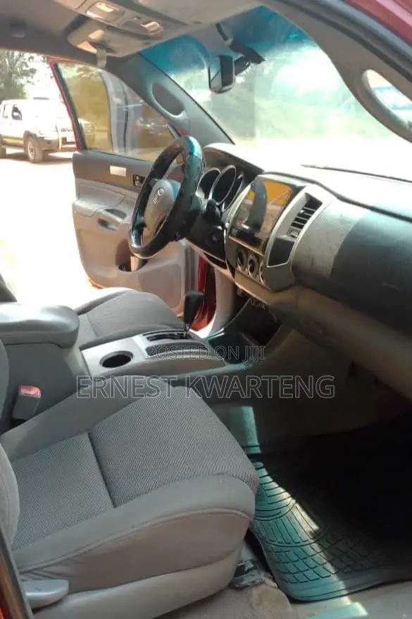 Toyota Tacoma 2011 Red