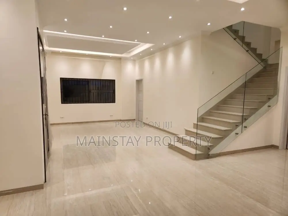 3bdrm Townhouse / Terrace in Mainstay Estates, Airport Residential Area