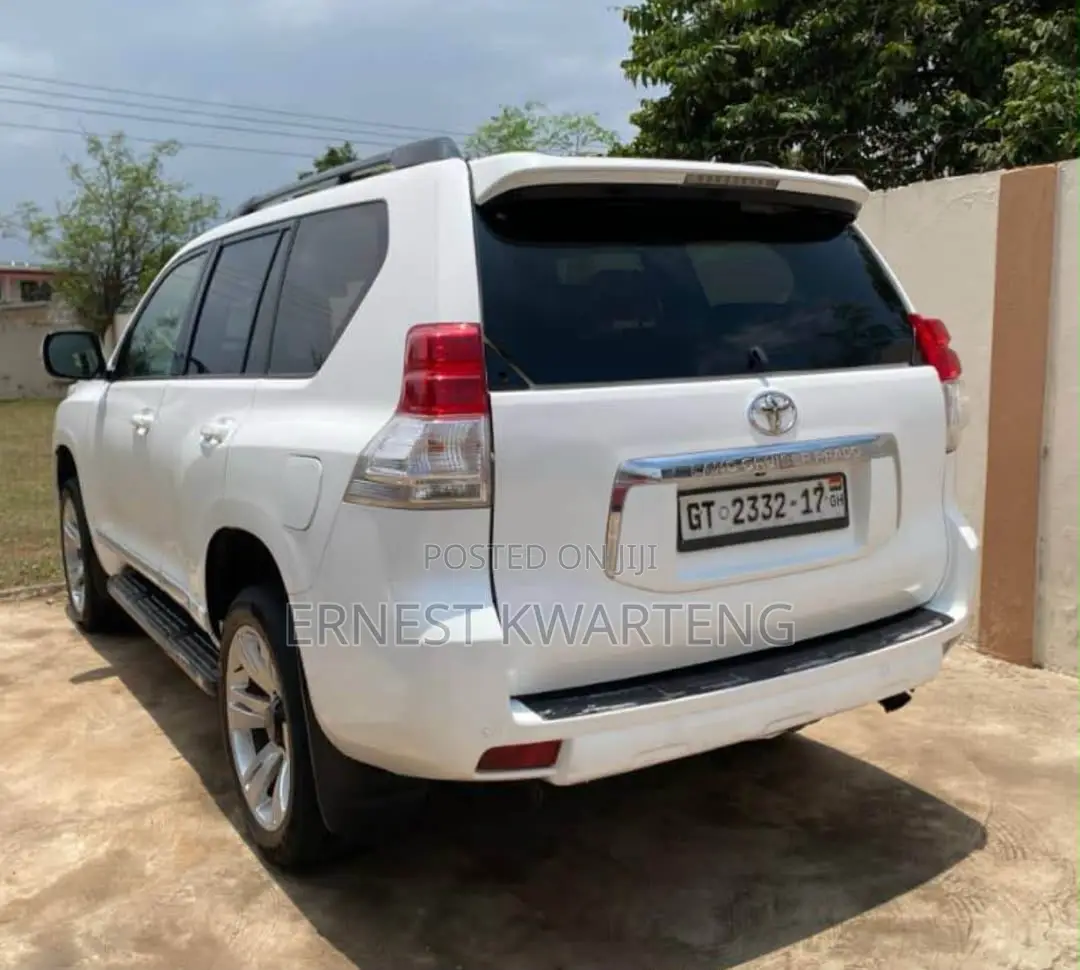 Toyota Land Cruiser Prado 2012 White