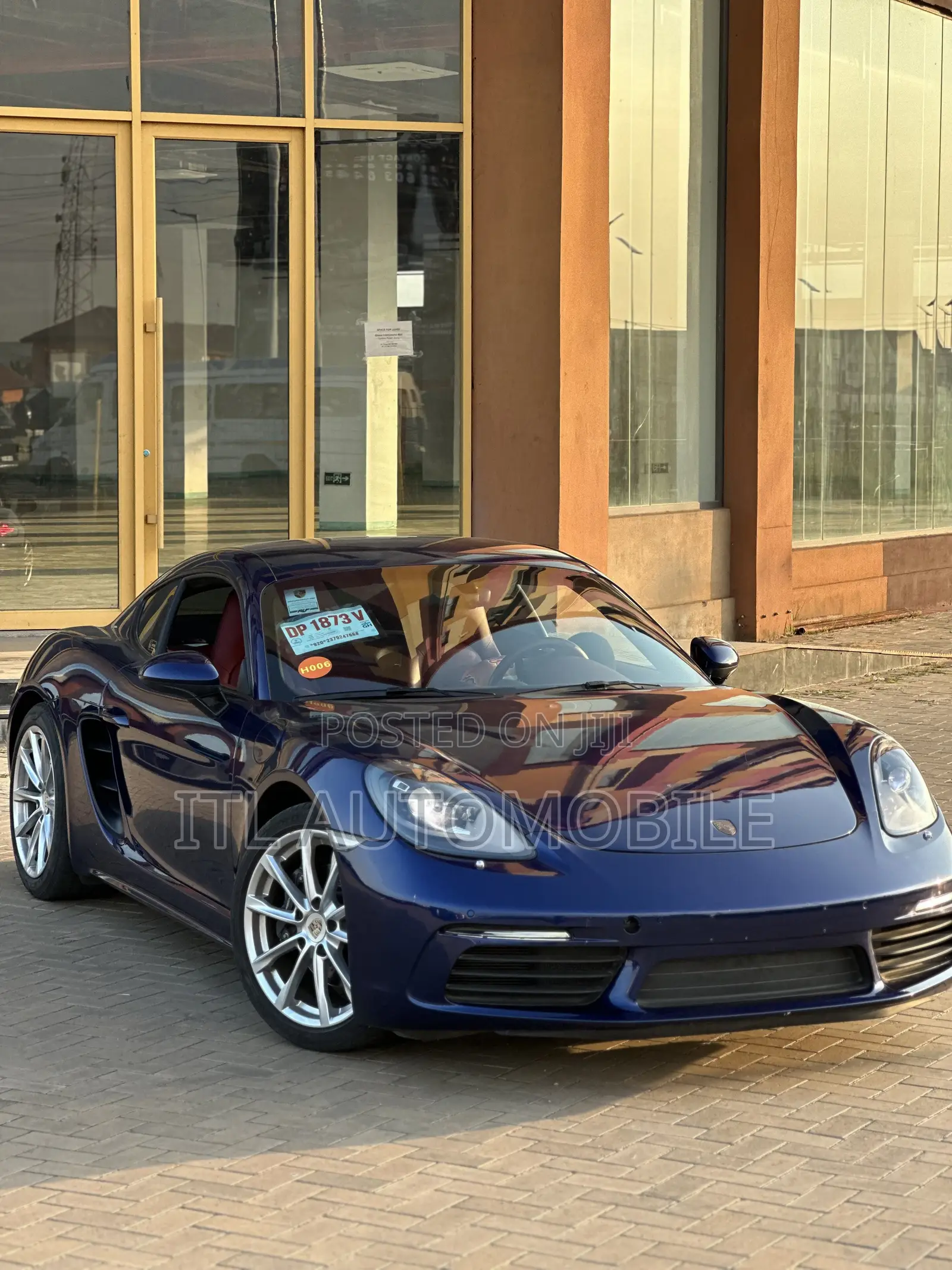 Porsche Cayman 2021 Blue