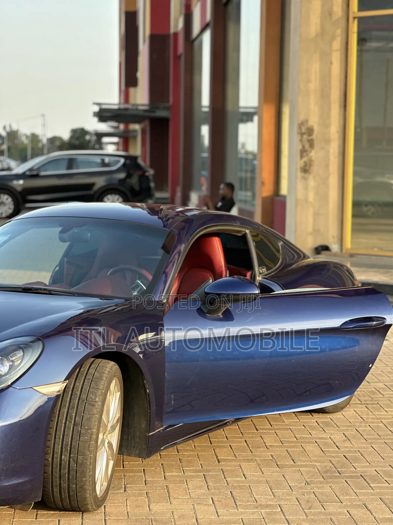 Porsche Cayman 2021 Blue