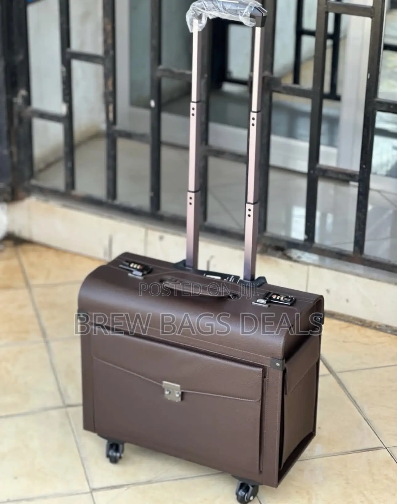 Premium Quality Pure Leather Pilot Briefcase Trolley Bag.