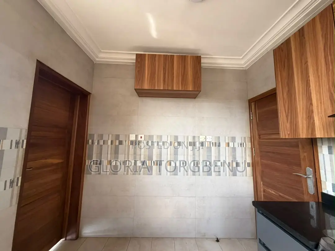 2bdrm Apartment in Ashaley Botwe for rent