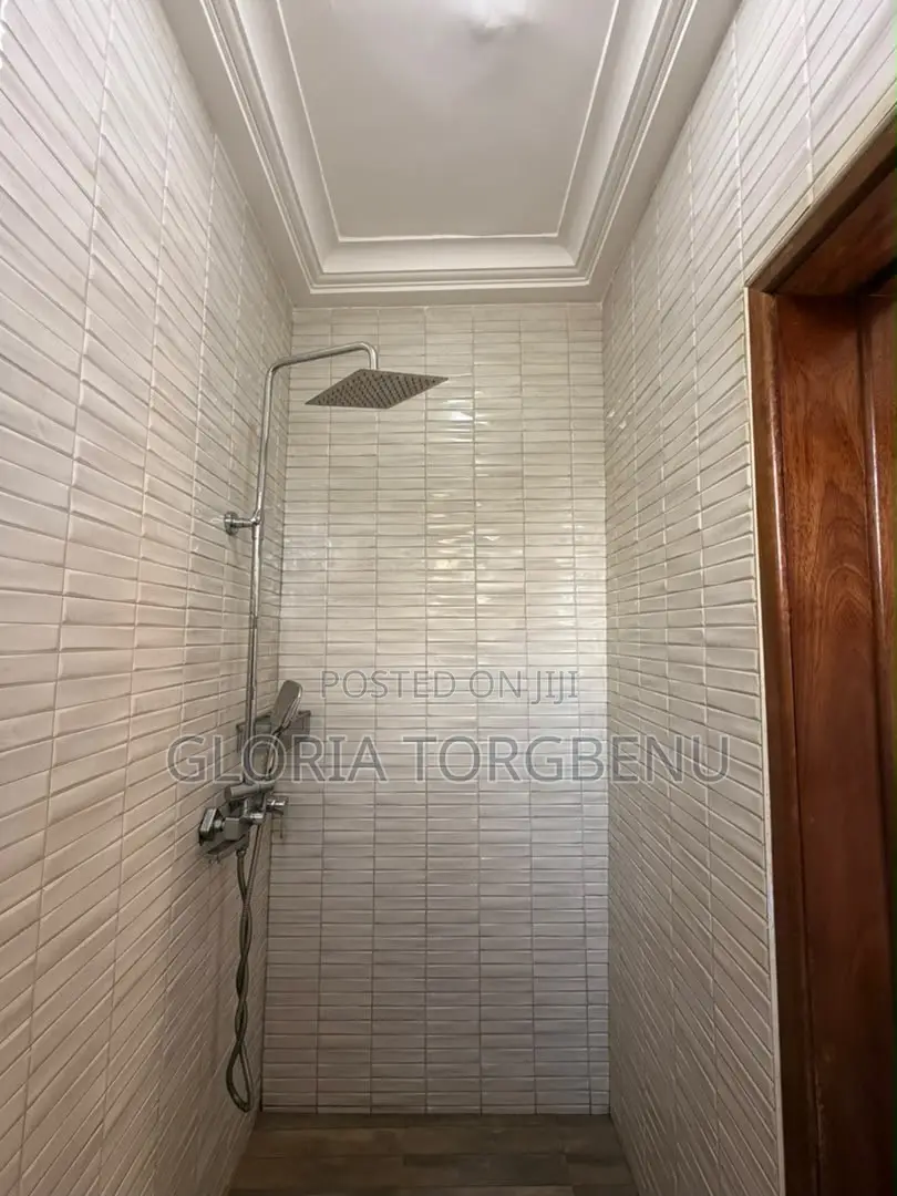 2bdrm Apartment in Ashaley Botwe for rent
