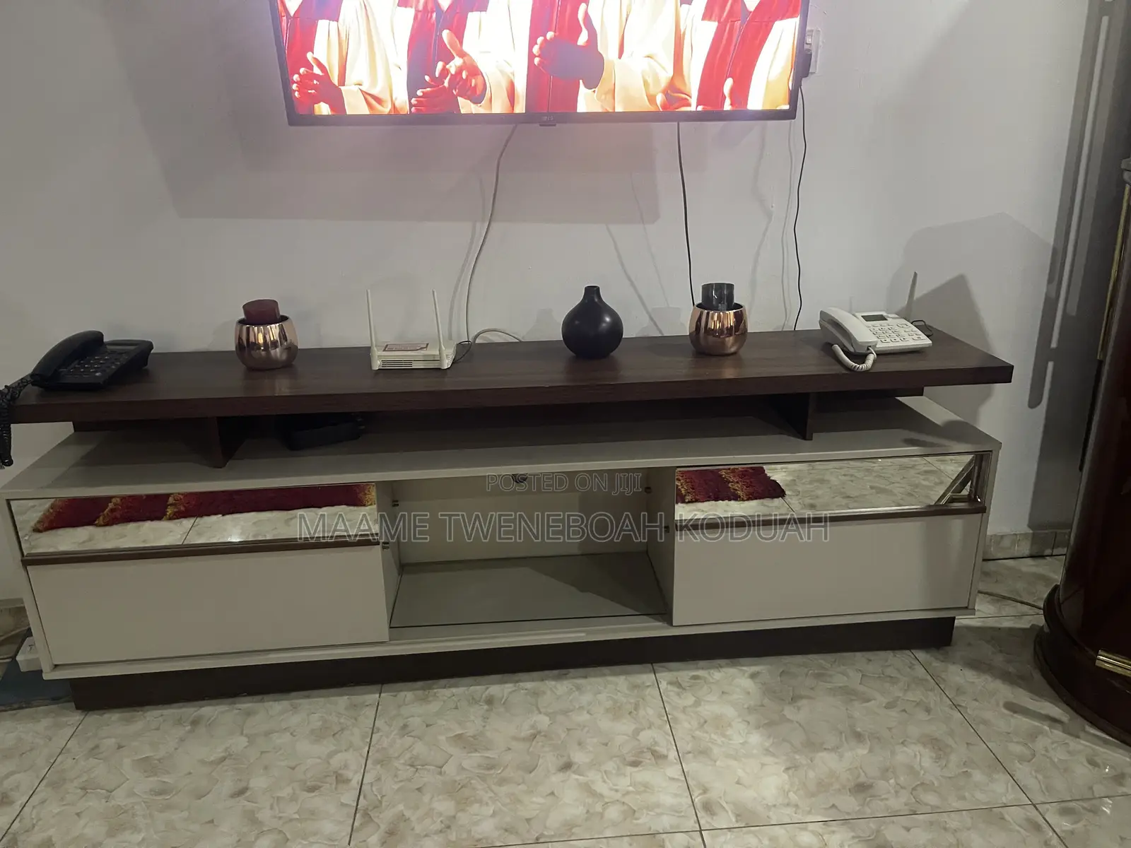 Modern Two-Tone TV Console Stand / Media Entertainment Cabinet