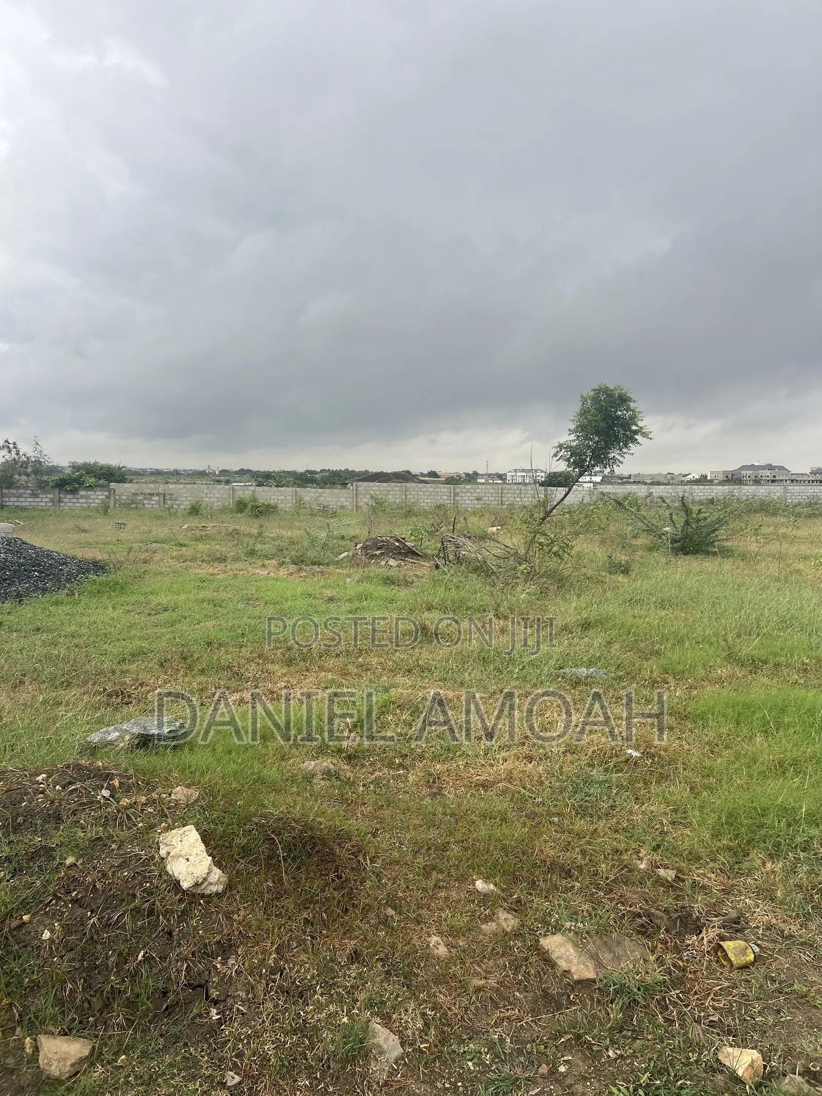 One Plot Land for Sale at Trasacco