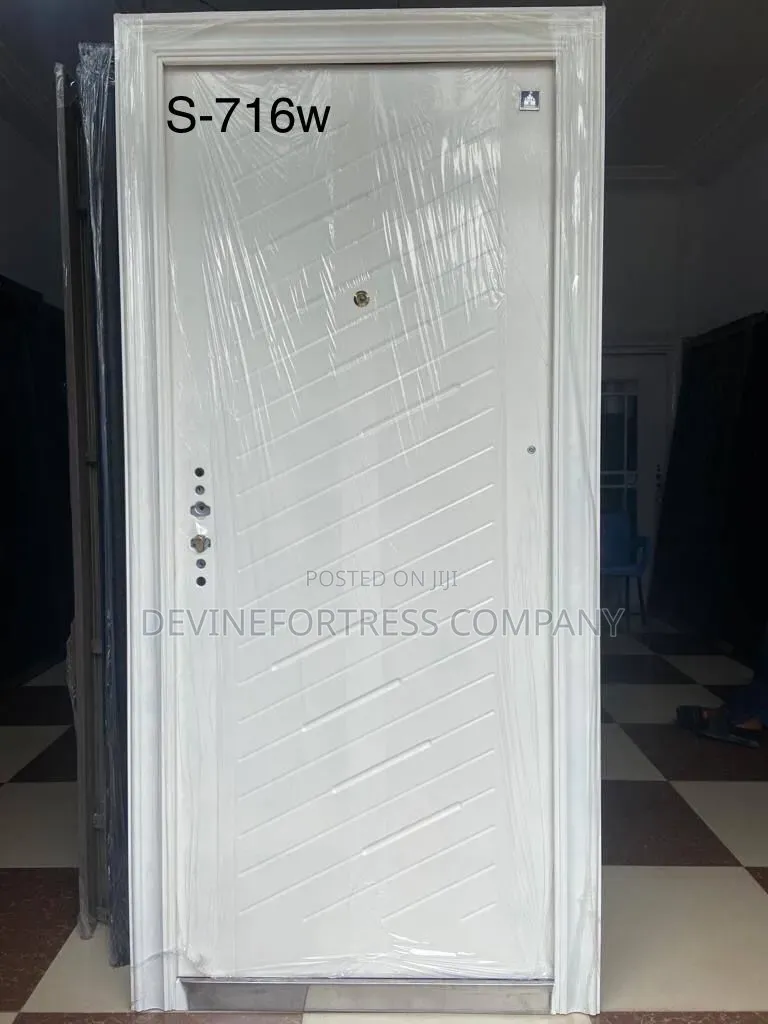High Quality Splendor White Single Door