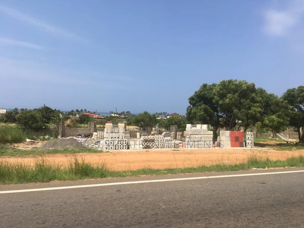 Genuine Registered Land for Sale at COMMUNITY 25