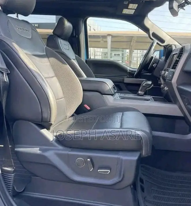 Ford F-150 2020 Blue