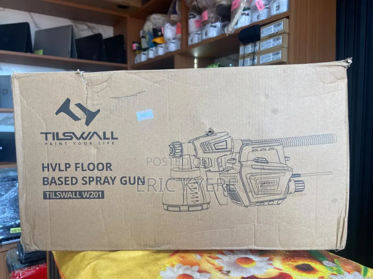 Floor-Based Paint Spray Gun
