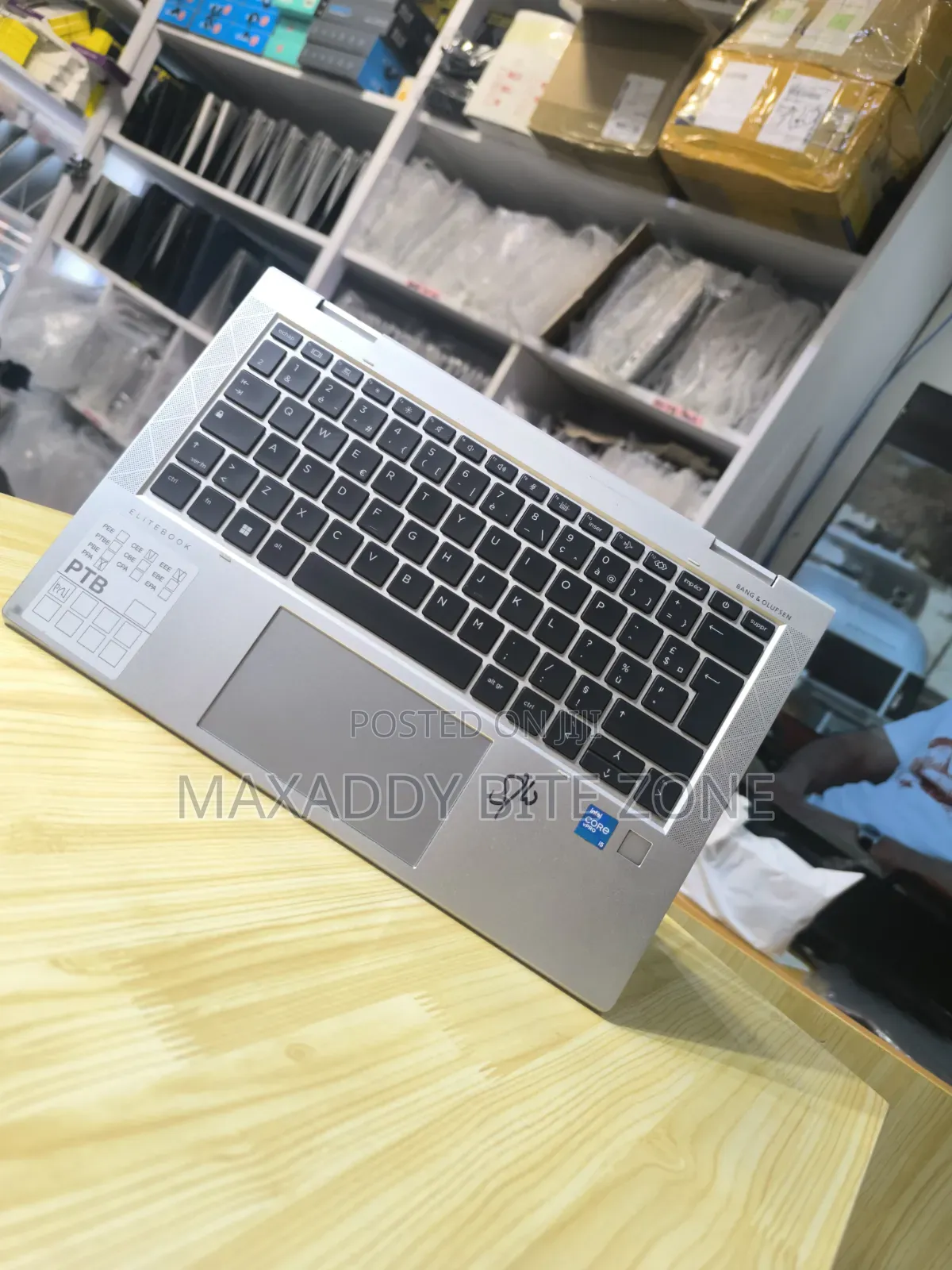 Laptop HP EliteBook 830 G8 8GB Intel Core i5 SSD 256GB