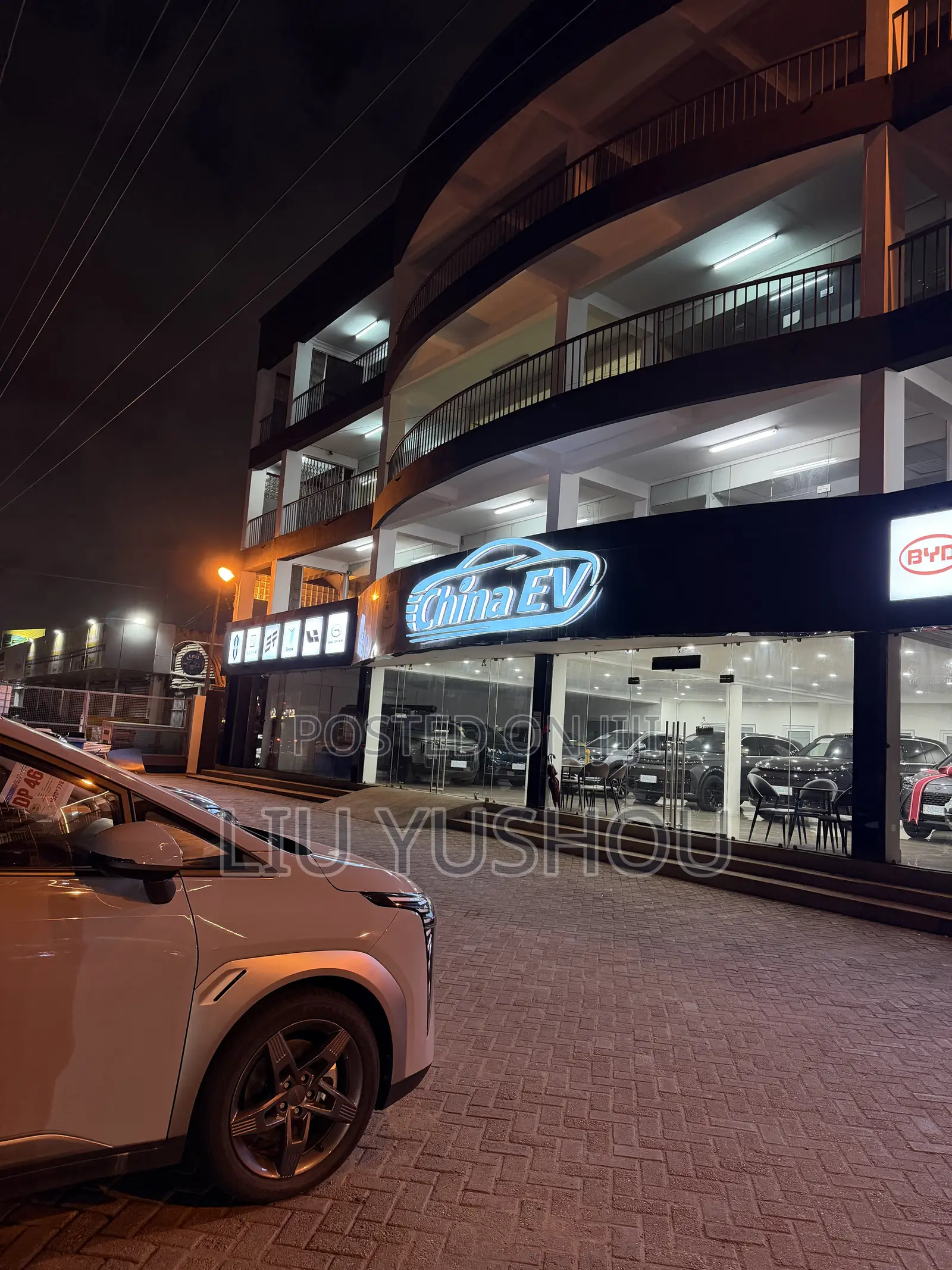 TikTok Live Host / Car Sales Presenter Needed