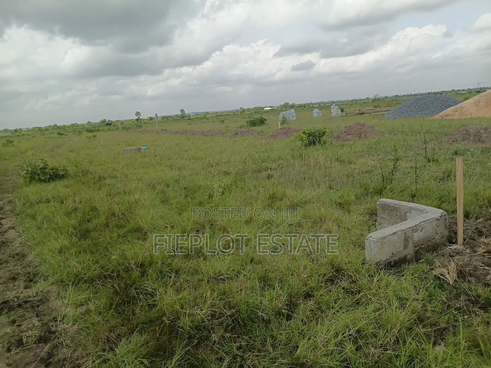 Personalized Corner Walls – Shai Hills After Afienya Dedenya