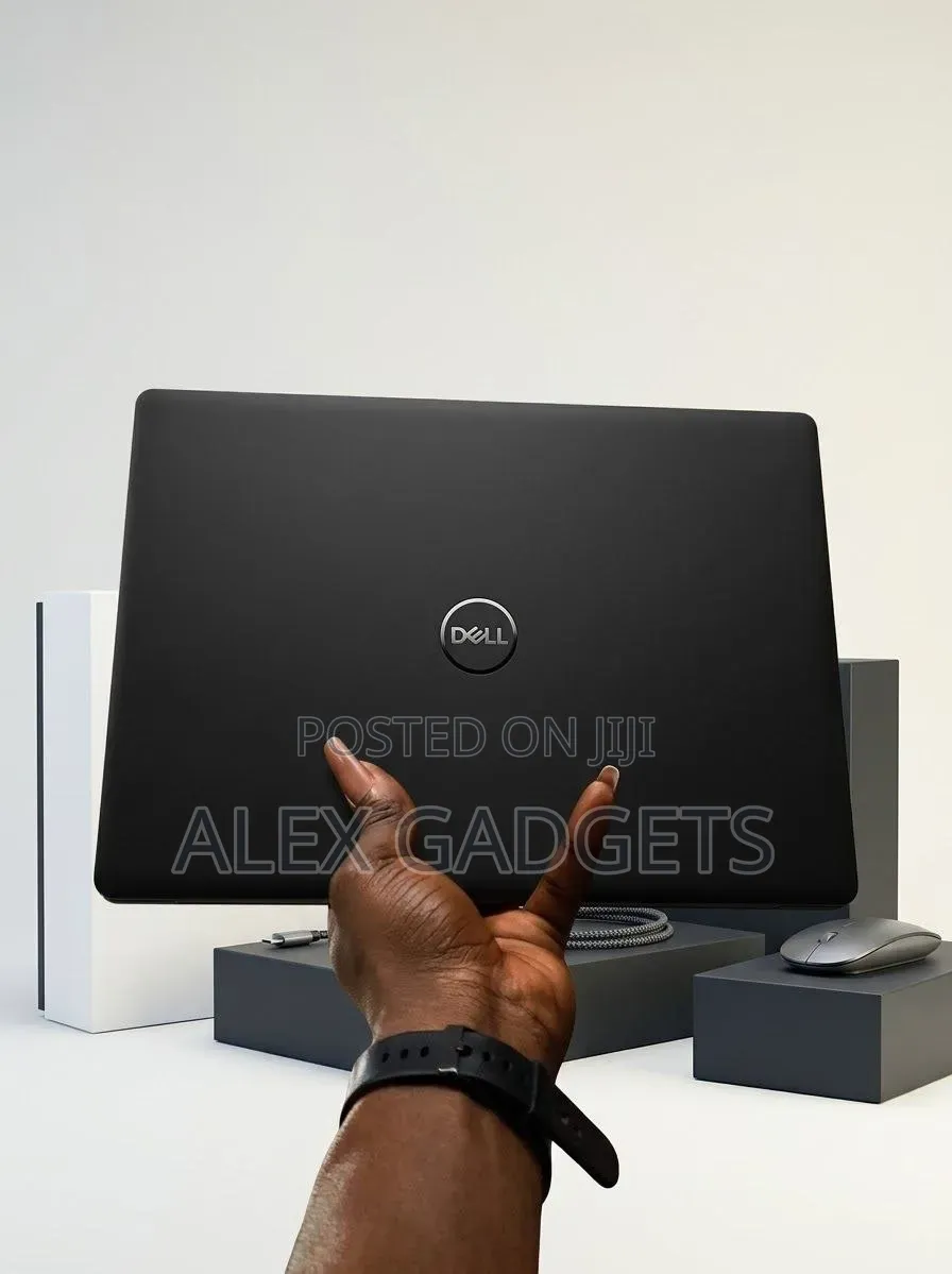 Laptop Dell Inspiron 15 3520 8GB Intel Core i5 SSD 512GB