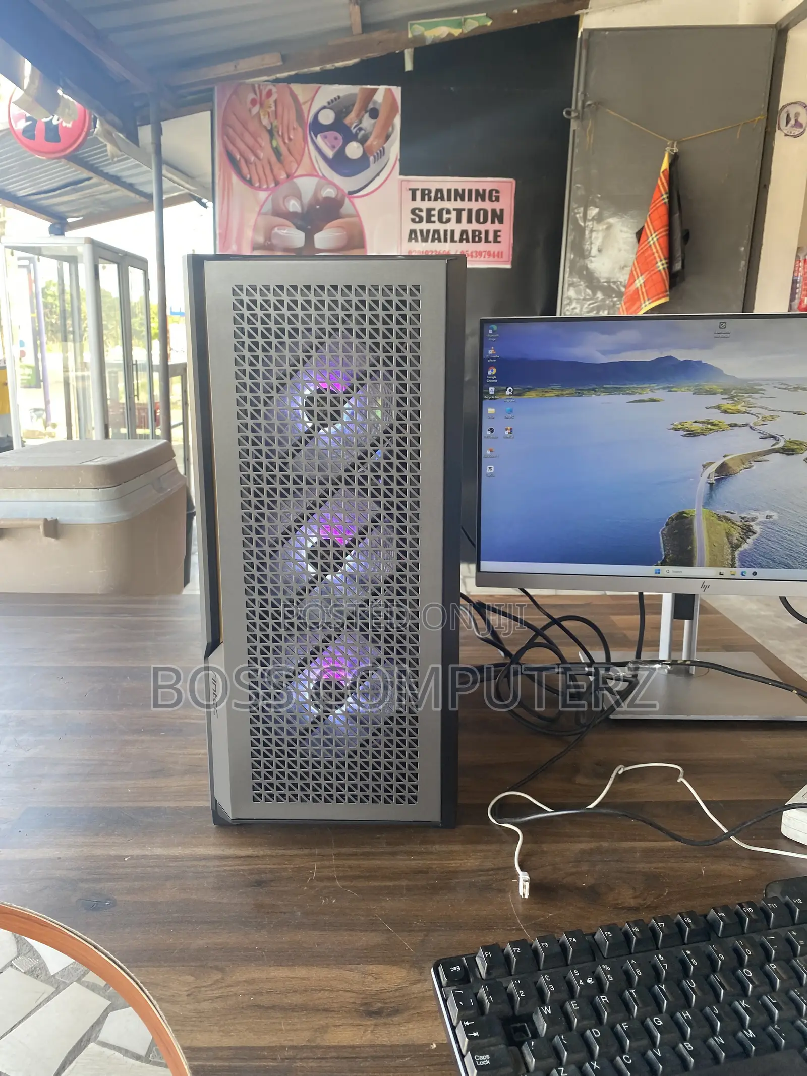 New Desktop Computer 16GB AMD Ryzen 7 HDD+SSD 256GB