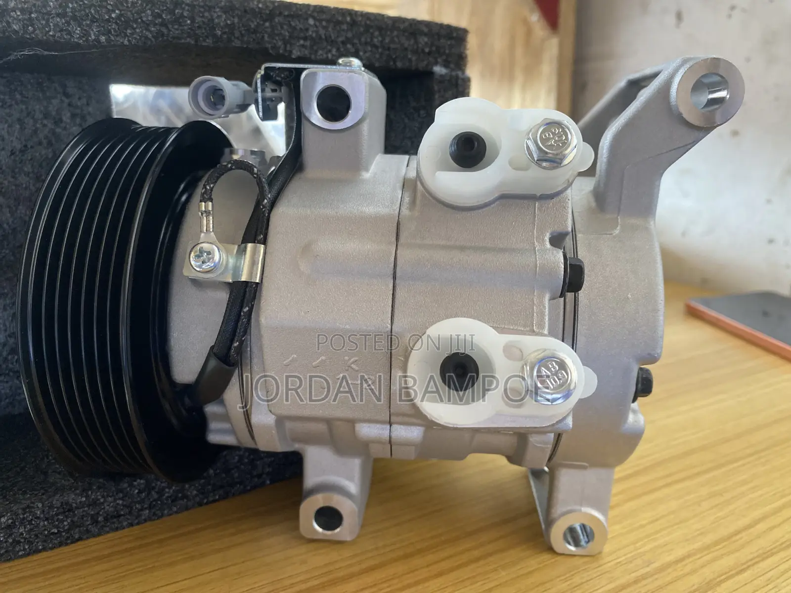 Toyota Hilux Right Ray AC Compressor