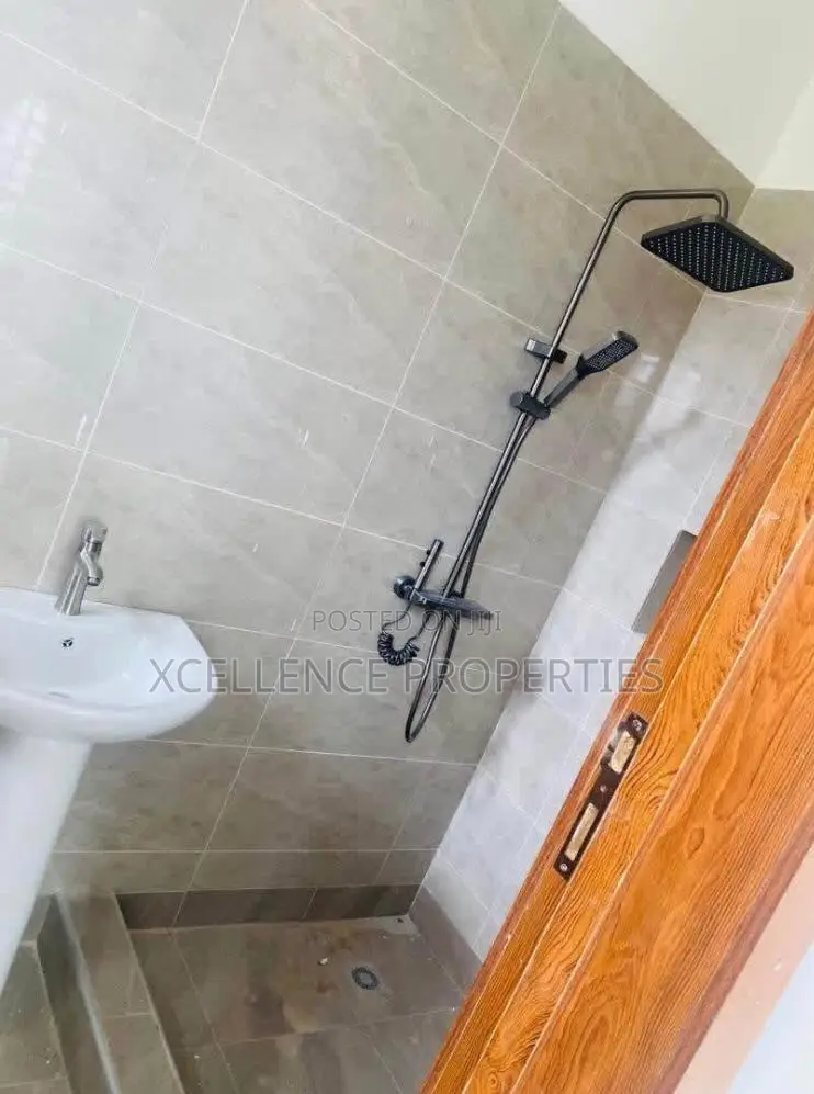 3bdrm House in Xcellence Properties, Amasaman for sale