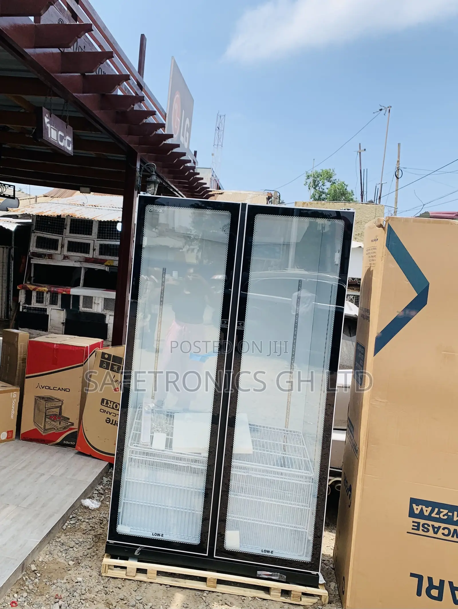 Choose Cool Price 690L 2 Doors Glass Commercial Fridge