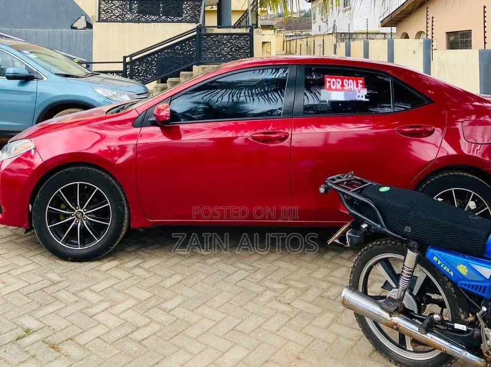 Toyota Corolla 2016 Red