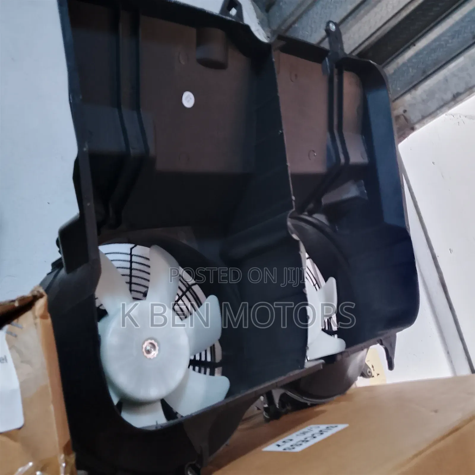 Toyota HiAce 205 to 2018 Complete Fan