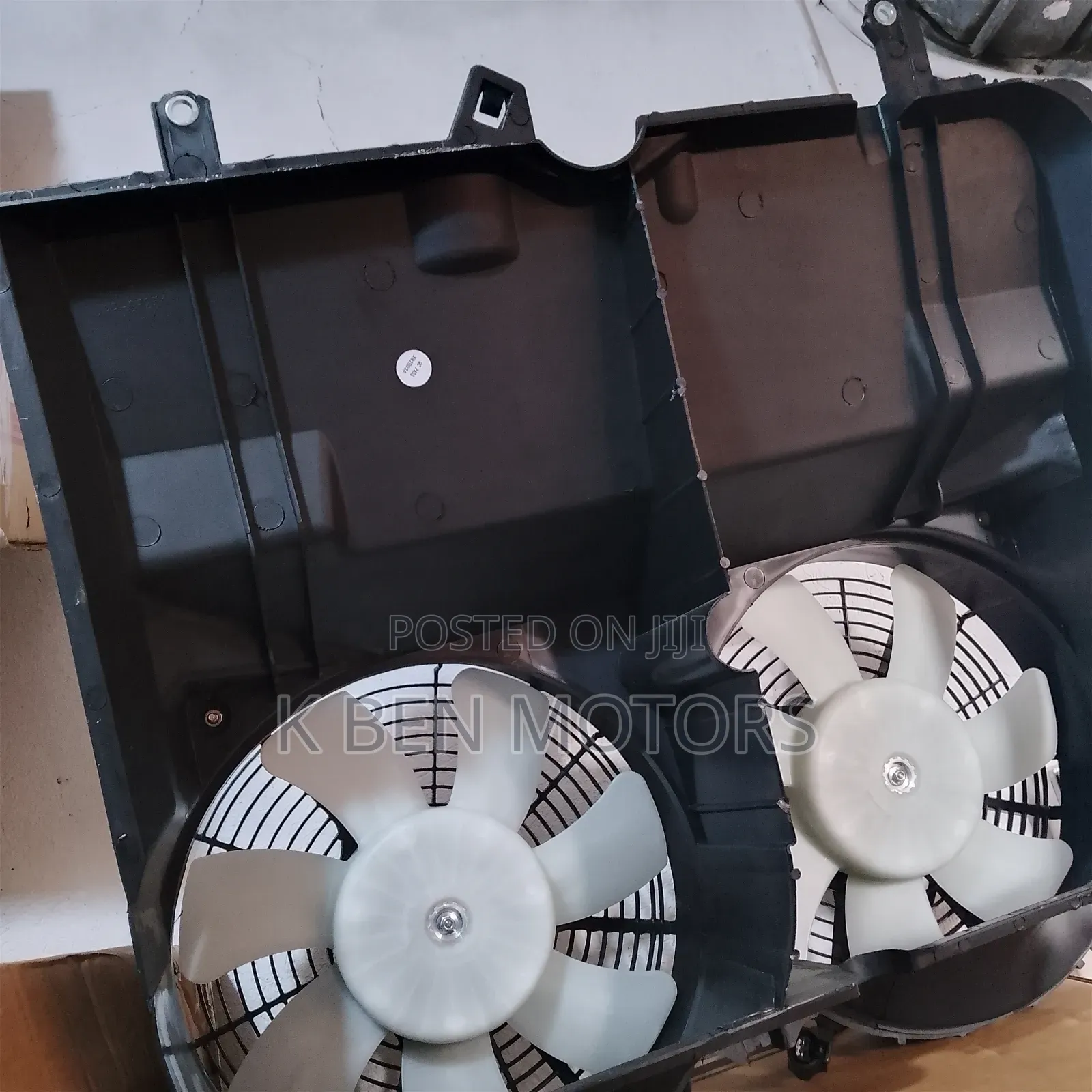 Toyota HiAce 205 to 2018 Complete Fan