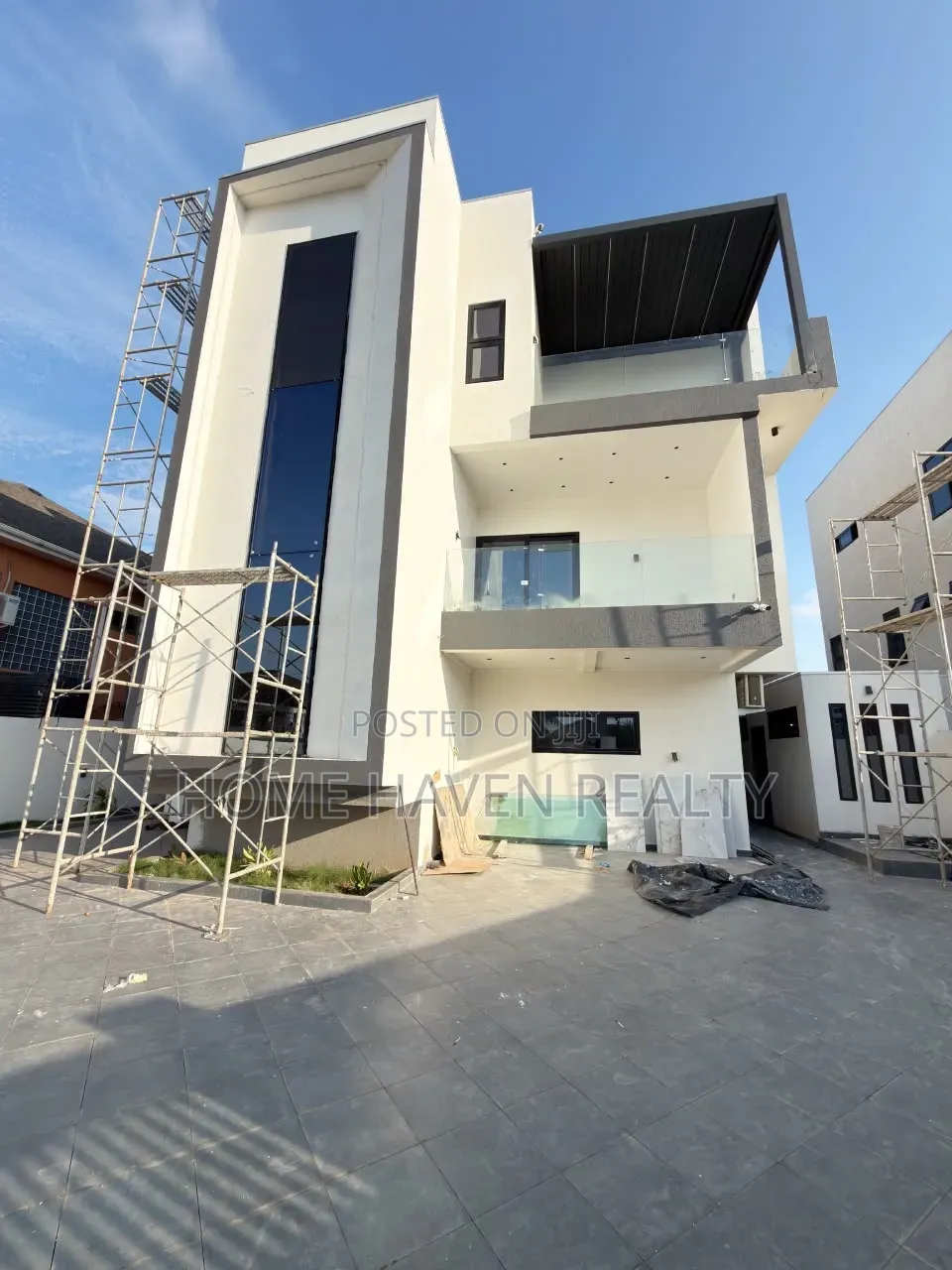 4bdrm House in East Legon, Ghana Link Area for sale