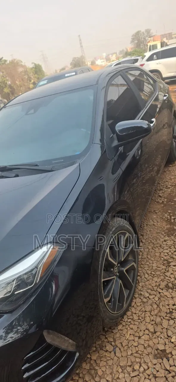 Toyota Corolla 2019 Black