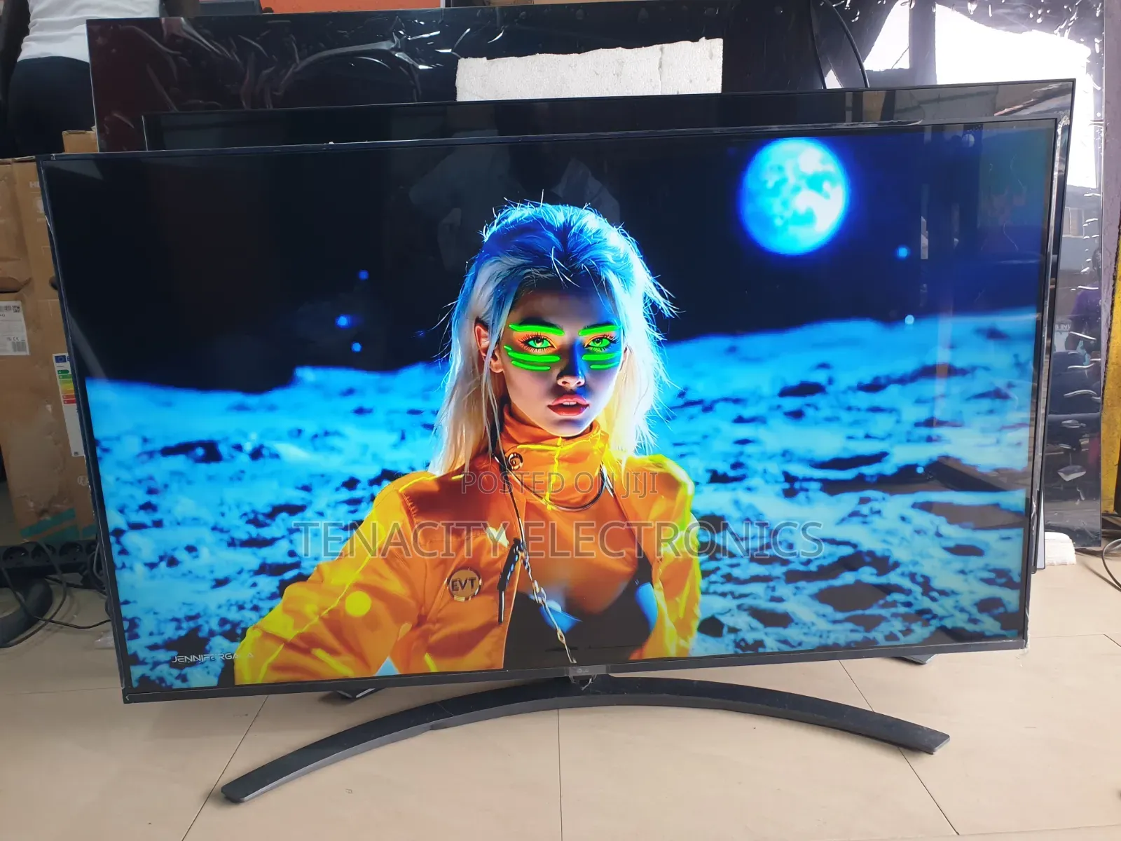 2024 LG 50"uhd HDR Edgeless Smart Satellite TV