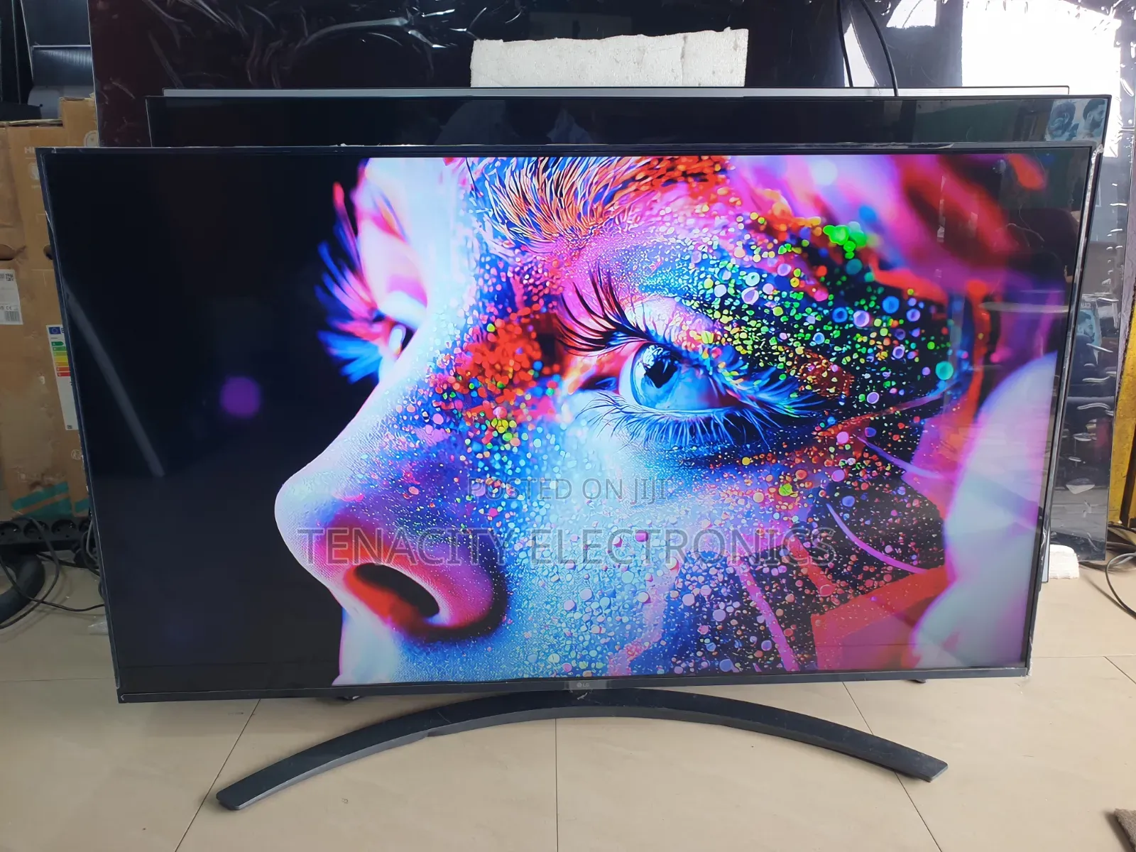 2024 LG 50"uhd HDR Edgeless Smart Satellite TV