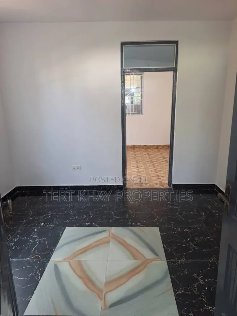 1bdrm Apartment in 205, New Town for rent