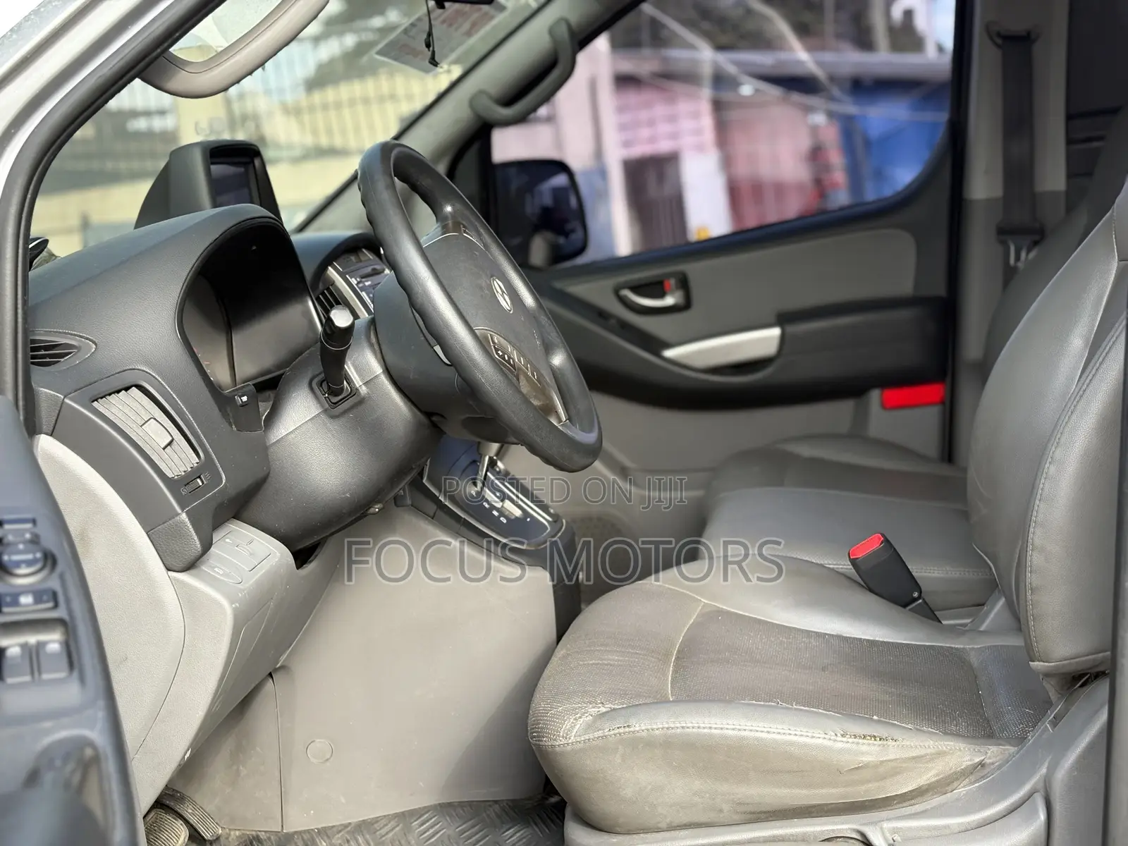 Hyundai Starex 2015 Grey