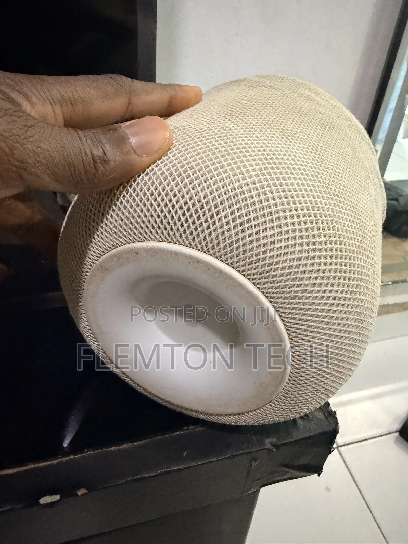Apple HomePod Smart Speaker