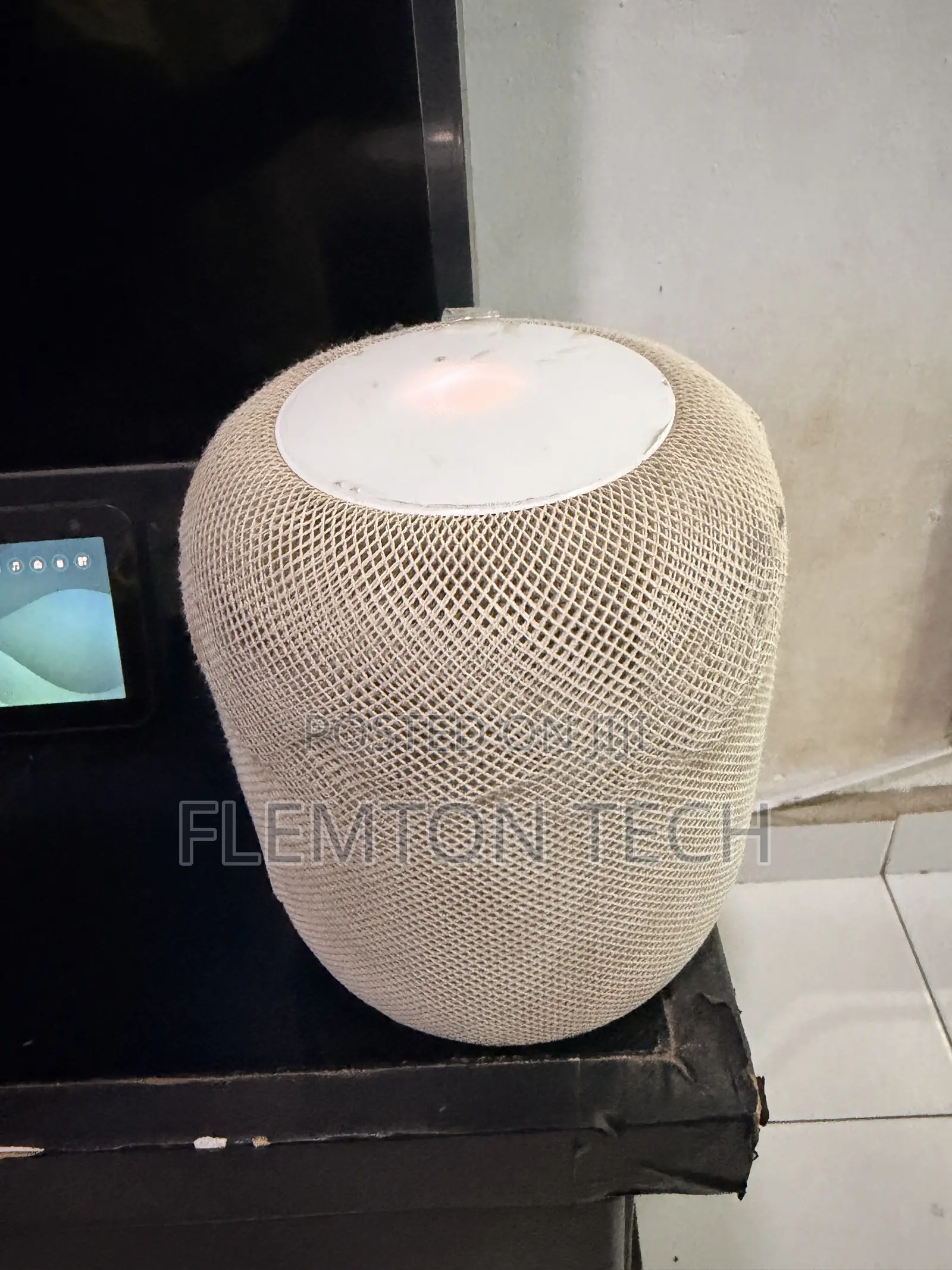 Apple HomePod Smart Speaker