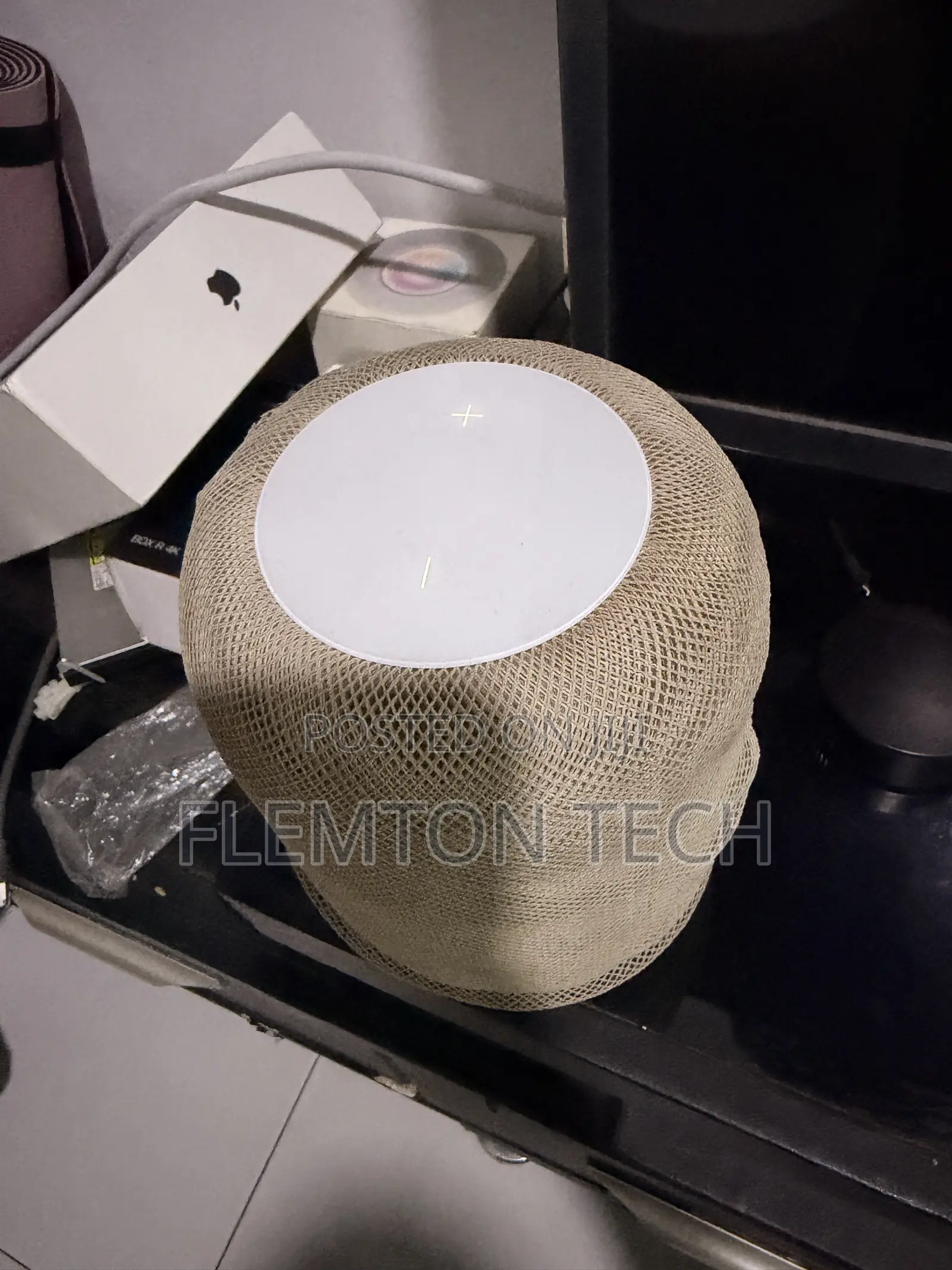 Apple HomePod Smart Speaker