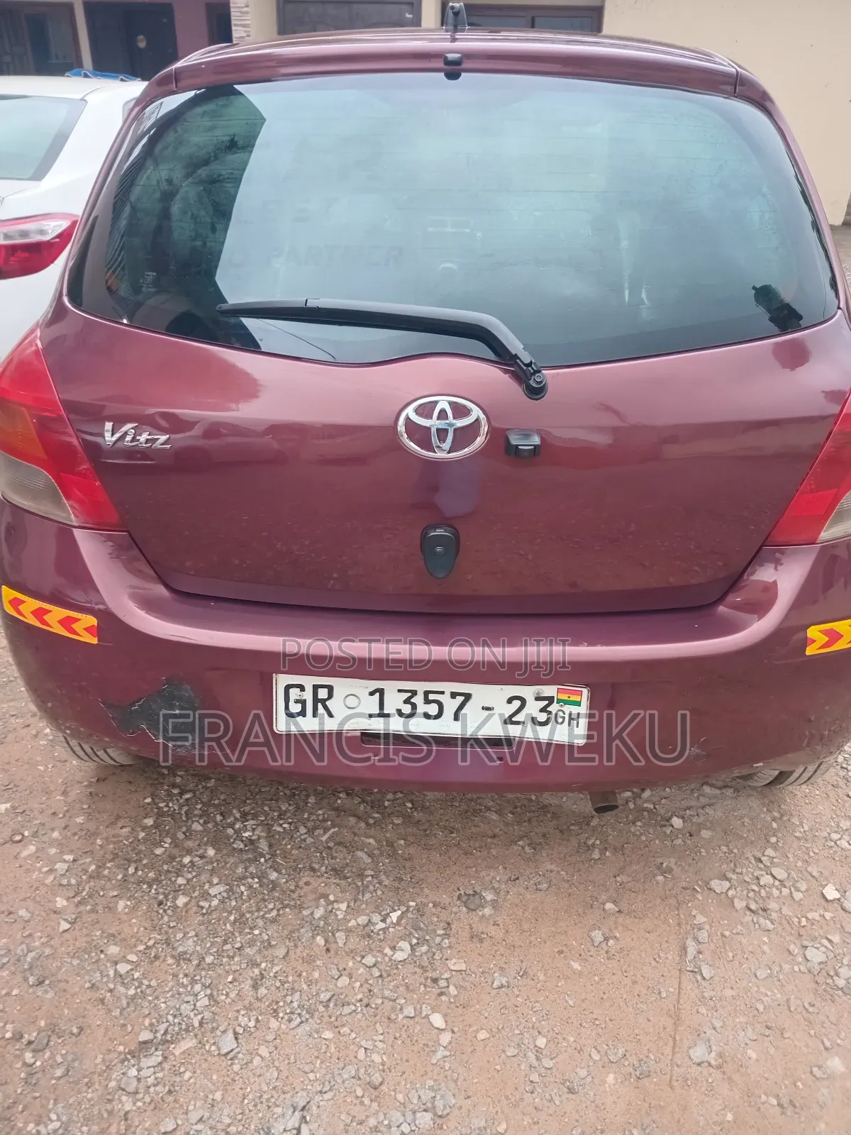 Toyota Vitz 1.3 AWD 3dr 2010 Brown