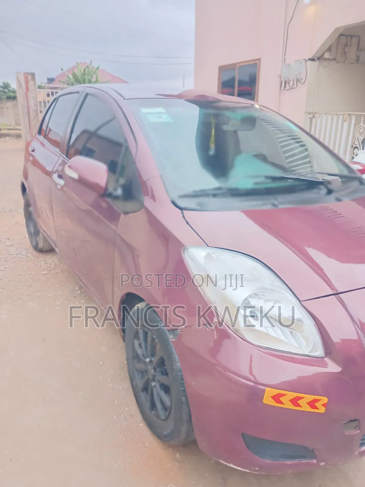 Toyota Vitz 1.3 AWD 3dr 2010 Brown