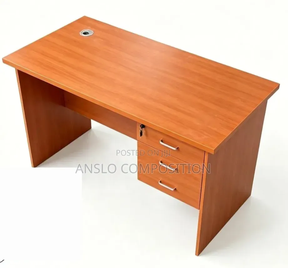 Staff Computer Desk Table