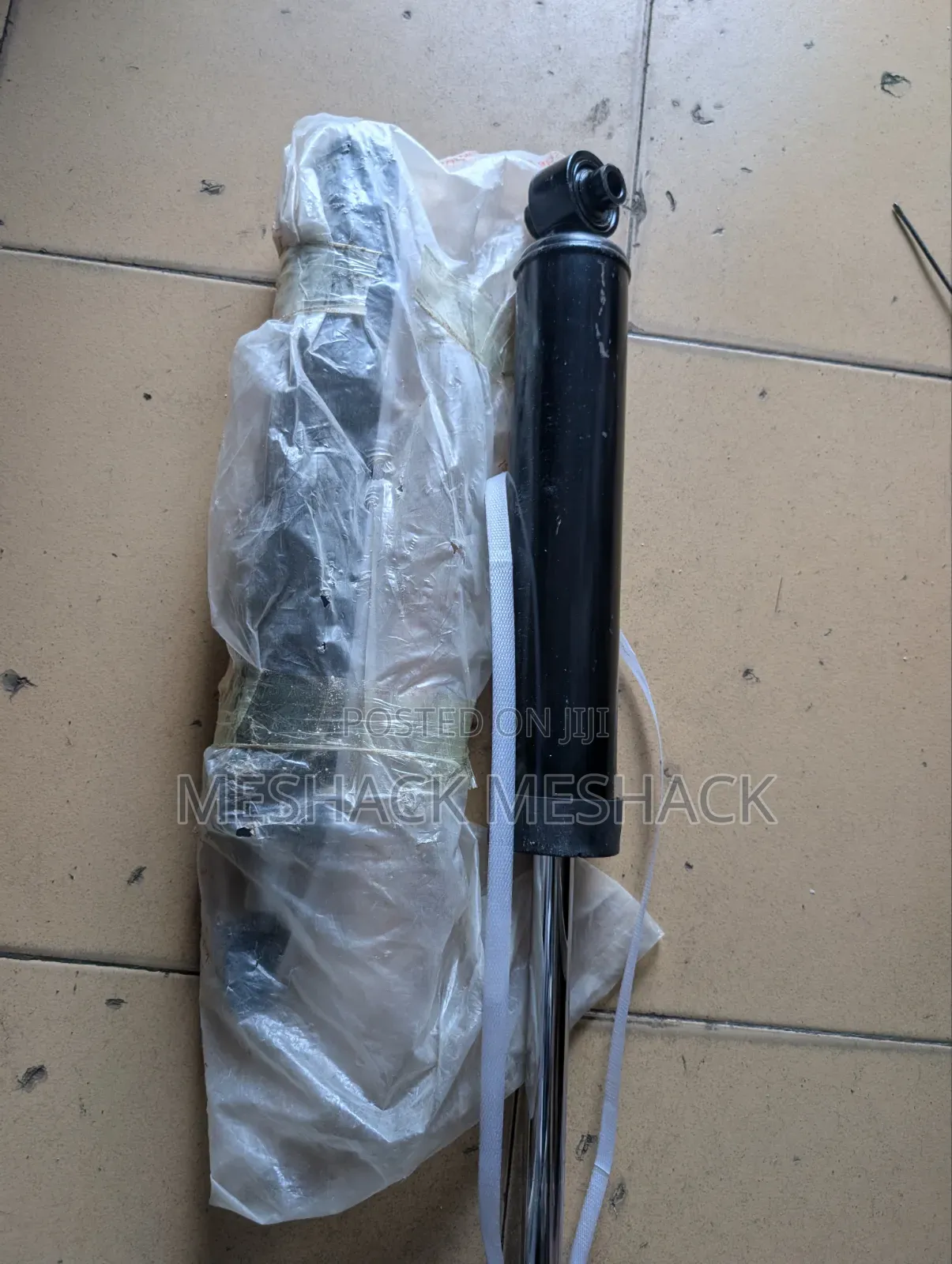 Hyundai Palisade Back Shock
