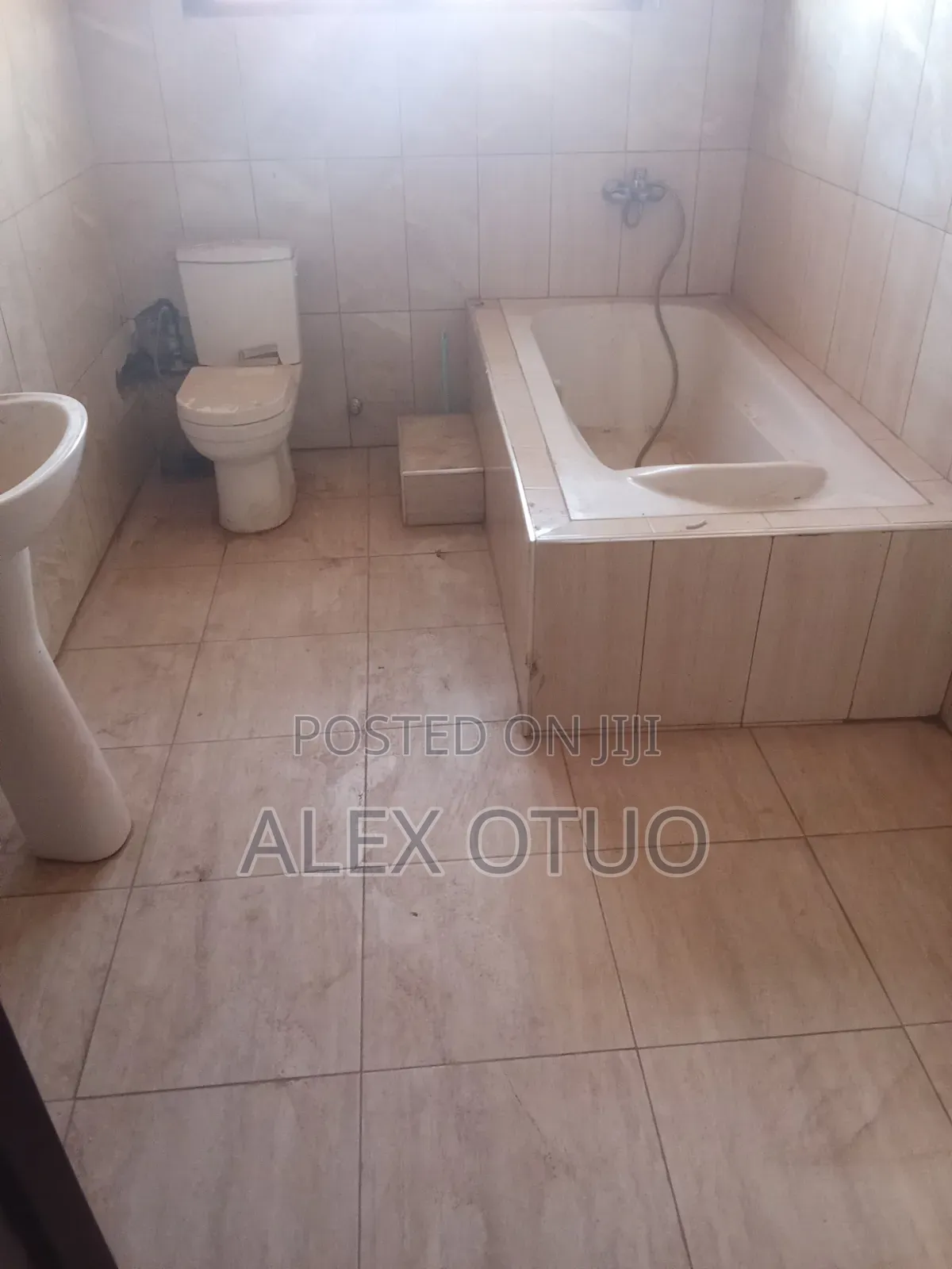 3bdrm Apartment in Alex Otuo Properties, Kumasi Metropolitan for rent