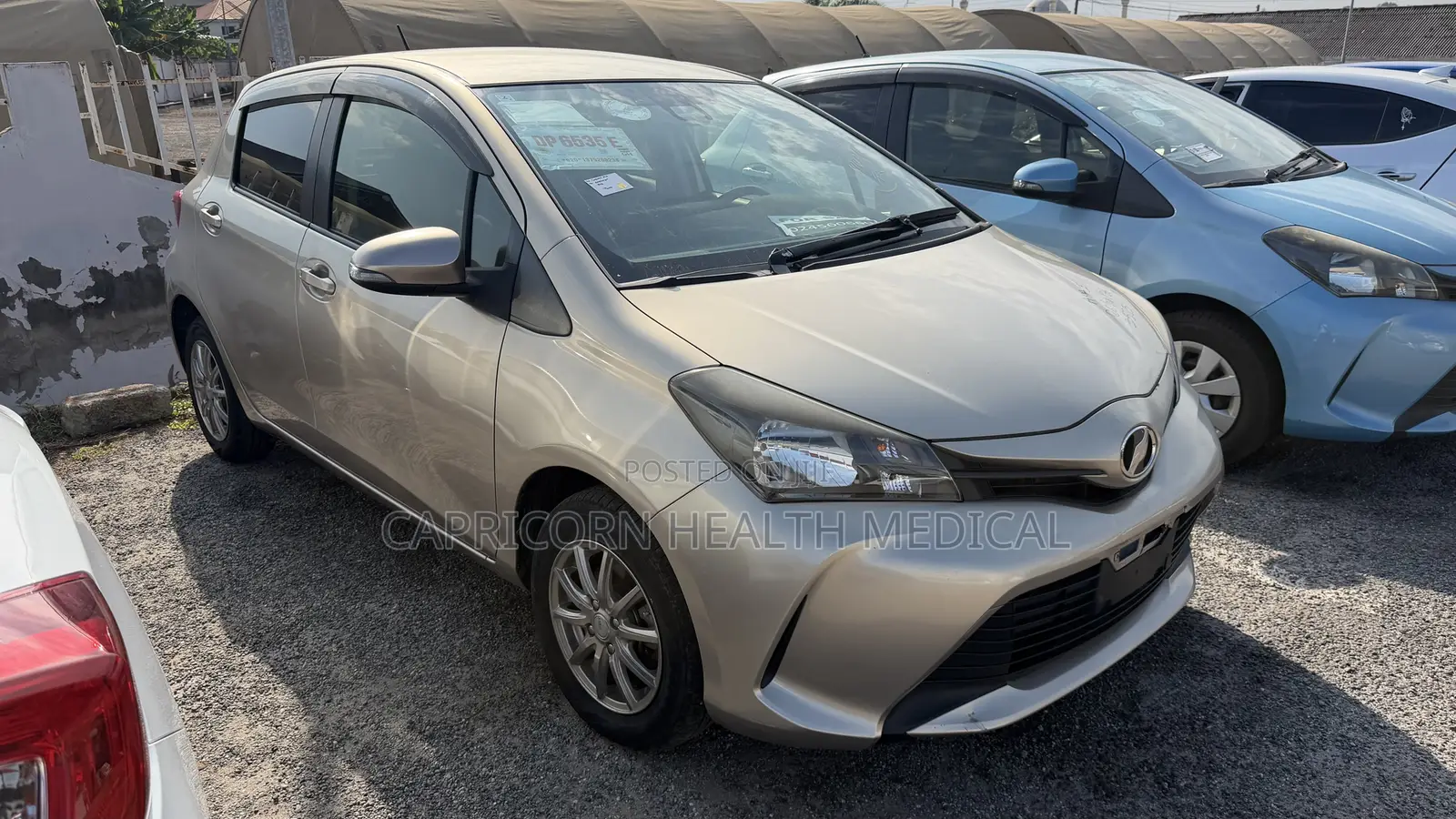 Toyota Vitz 1.0 FWD 5dr 2016 Gold