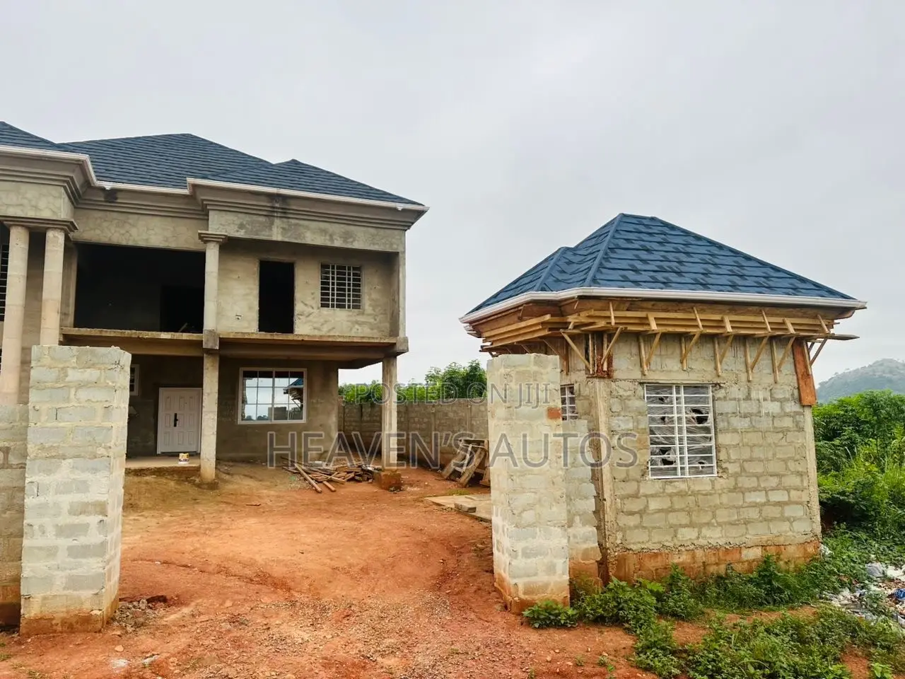 7bdrm Mansion in Asoreba Estate, Nsawam Adoagyiri Municipal for sale