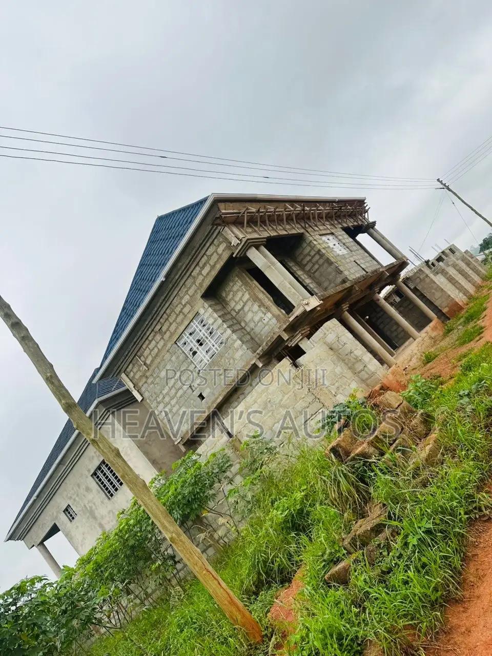 7bdrm Mansion in Asoreba Estate, Nsawam Adoagyiri Municipal for sale