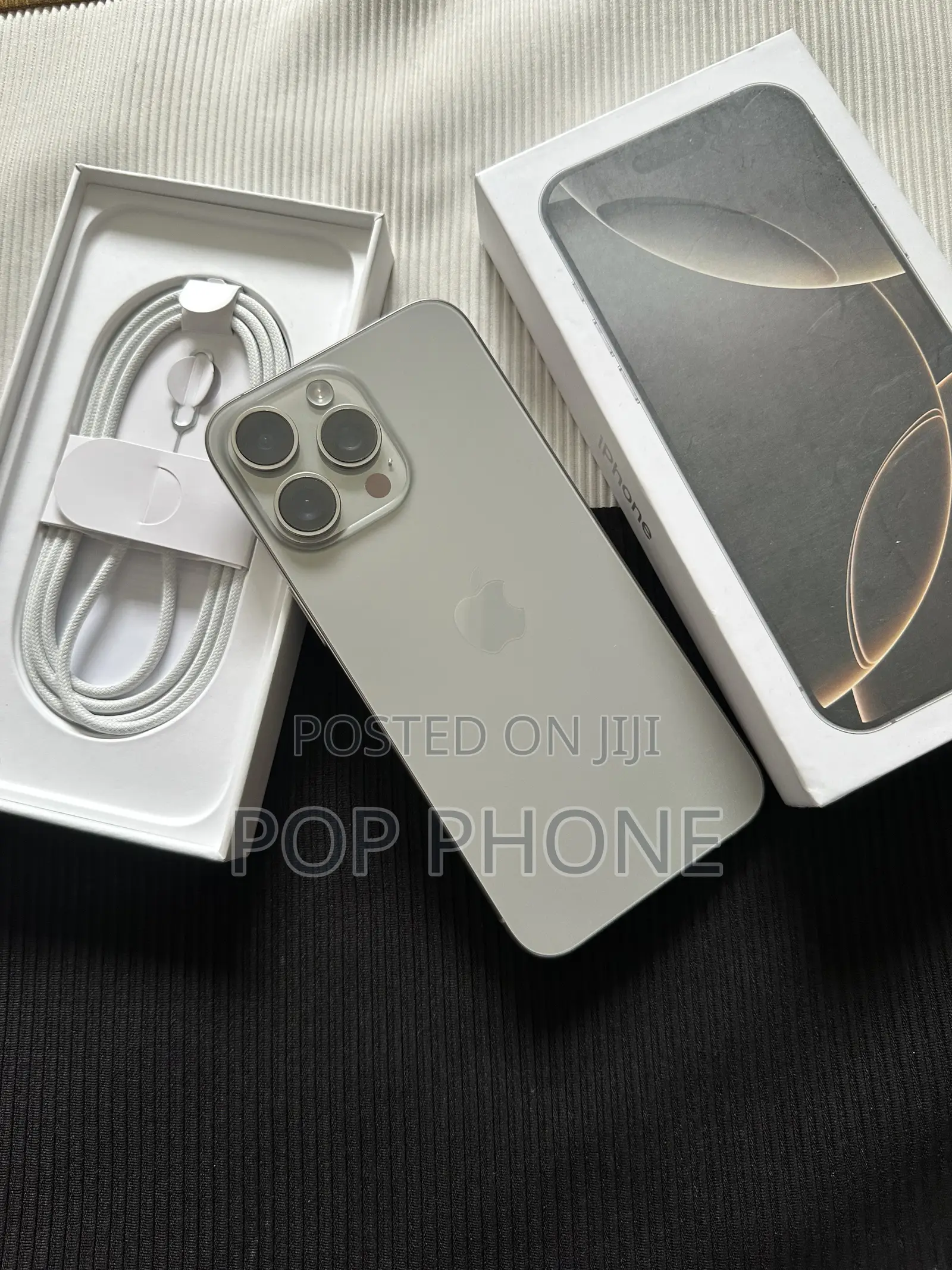 Apple iPhone 15 Pro Max 256 GB Silver