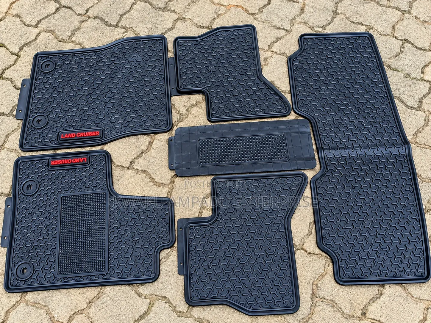 Toyota Land Cruiser Floor Mats – Heavy Duty 3D Rubber